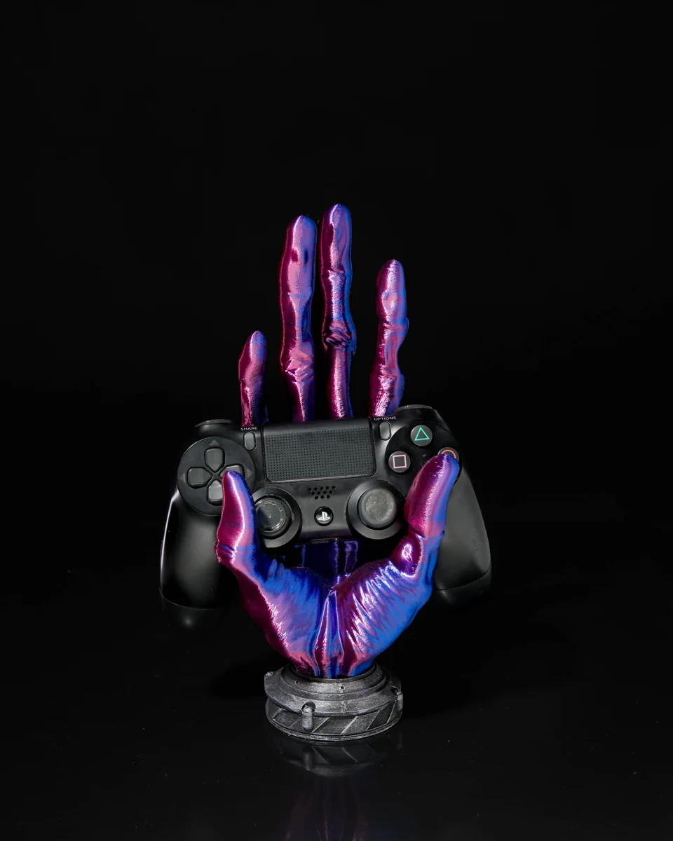 6-Finger Alien Hand Controller Holder decorative print