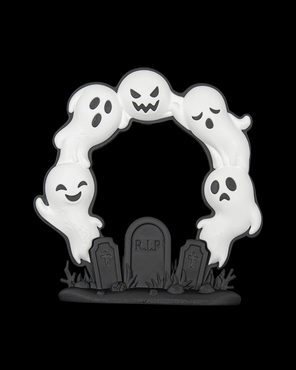 Ghost Arch Wreath with ghost arch and graveyard scene
